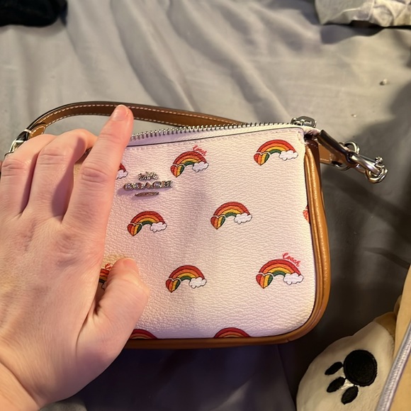 Coach x Pride - Nolita 19 with Rainbows and hearts - Picture 5 of 6